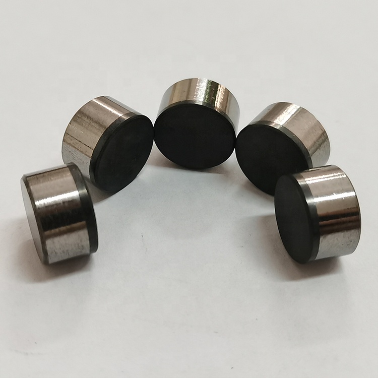 What are the potential risks associated with using PDC cutters in geological exploration, and how are these risks mitigated?