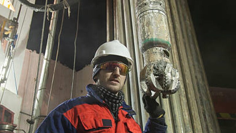 How PDC Cutter Revolutionizes Diamond Drilling