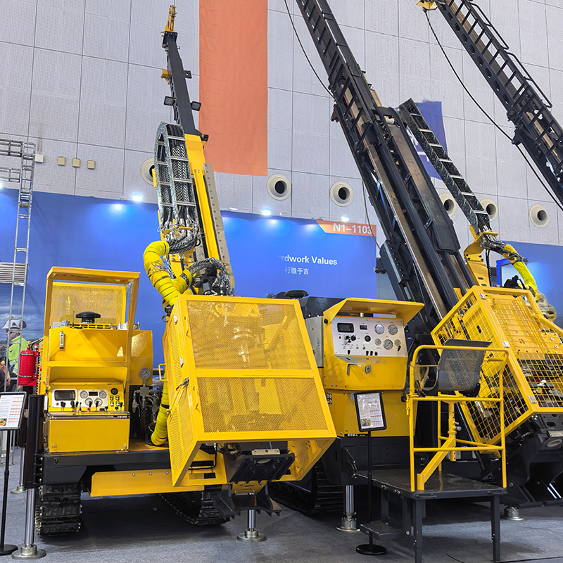 CS12 Fully hydraulic surface core drilling rig for geological exploration - Image 2